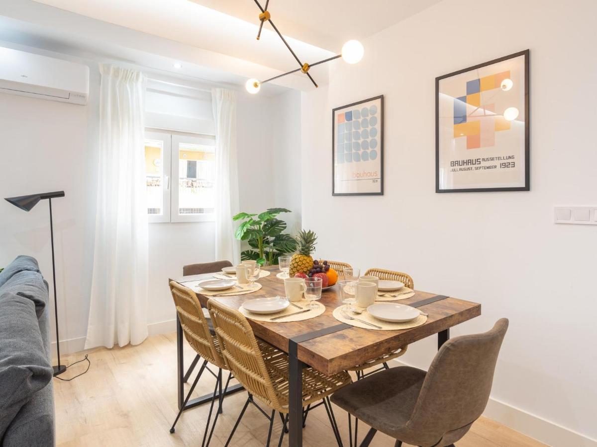 Gorgeous Renovated Apartment 2Br Ac Málaga Kültér fotó