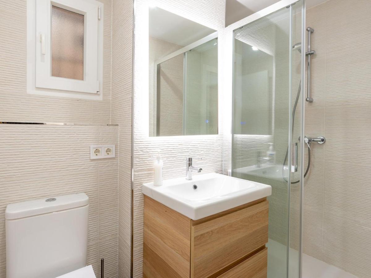 Gorgeous Renovated Apartment 2Br Ac Málaga Kültér fotó