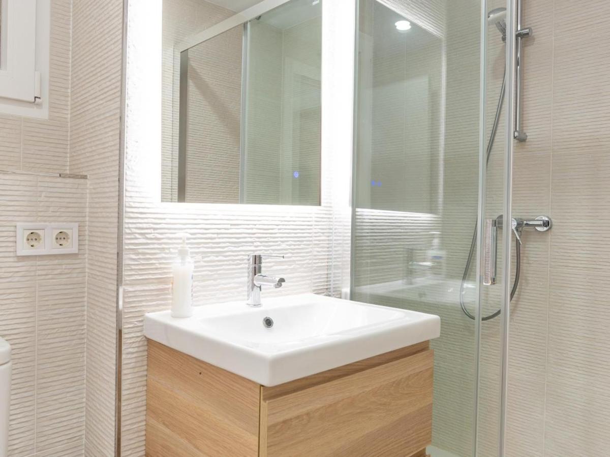 Gorgeous Renovated Apartment 2Br Ac Málaga Kültér fotó